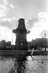 Wieken door zware storm afgerukt van molen De Gooier in Amsterdam, Bestanddeelnr 926-0188