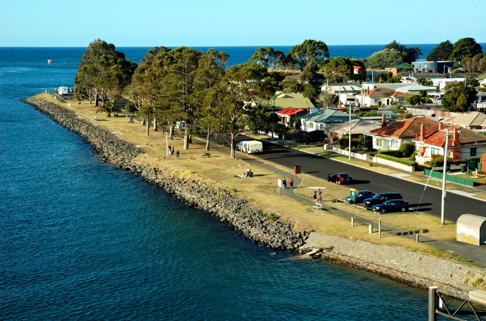 Wheeler-St-East-Devonport-port-20070225-015