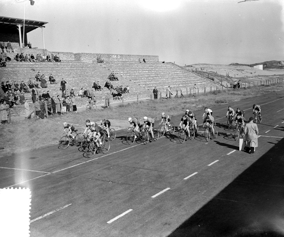 Wielrennen junioren Zandvoort, Bestanddeelnr 905-3564
