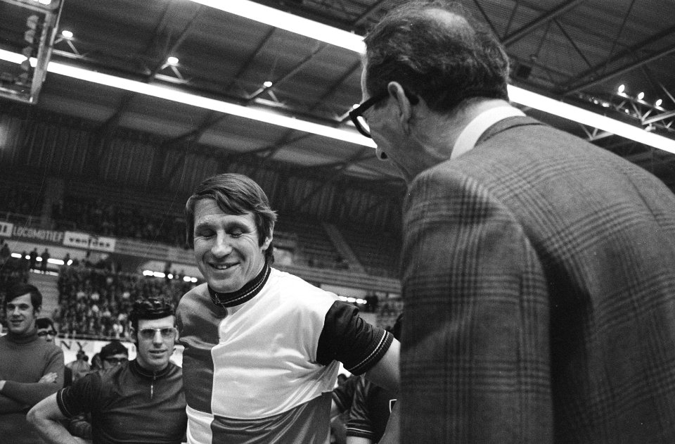 Wielerzesdaagse, Ahoyhal, Rotterdam links Peter Post, Bestanddeelnr 924-1811