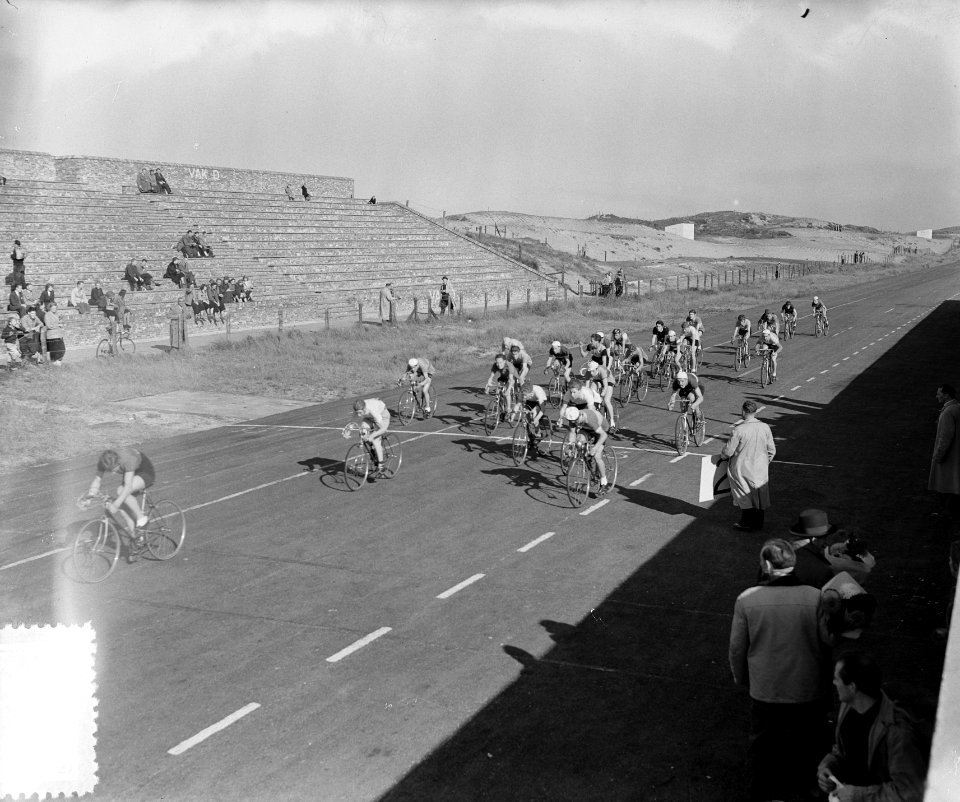 Wielrennen junioren Zandvoort, Bestanddeelnr 905-3562