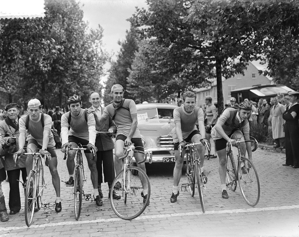 Wielrennen clubkampioenschap Eindhoven, Bestanddeelnr 905-9799