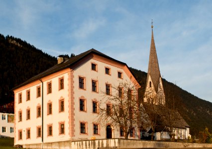 Widum und Kirche St. Michael Gnadenwald
