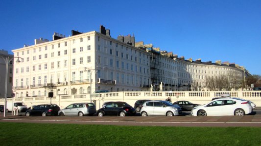 West Side of Adelaide Crescent, Kingsway, Hove (NHLE Code 1187537) (January 2017) (7)