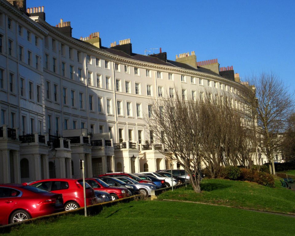 West Side of Adelaide Crescent, Kingsway, Hove (NHLE Code 1187537) (January 2017) (1)