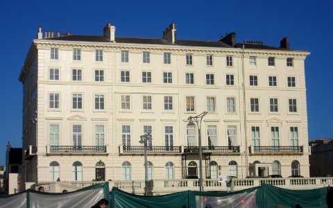 West Side of Adelaide Crescent, Kingsway, Hove (NHLE Code 1187537) (January 2017) (4)