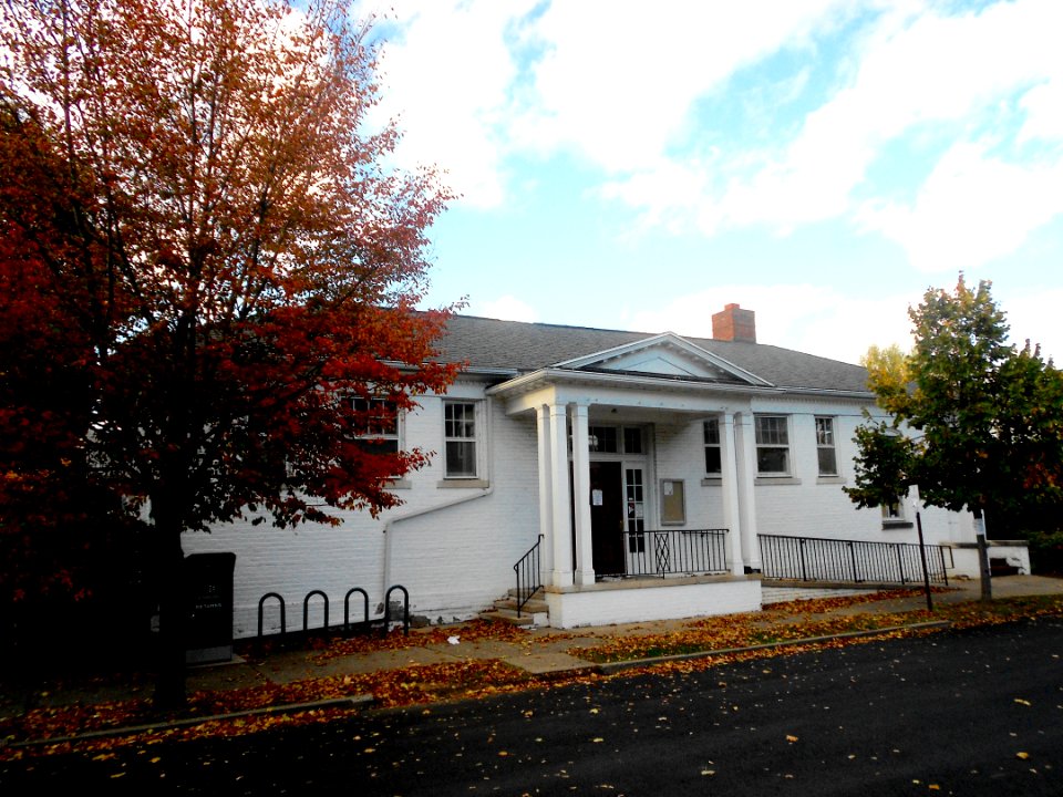 West Pittston Library LuzCp PA