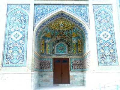 West portico of Al-Mahruq Mosque - Tiling 04 photo