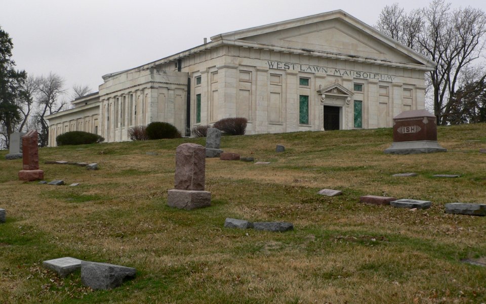 West Lawn Mausoleum Omaha 2