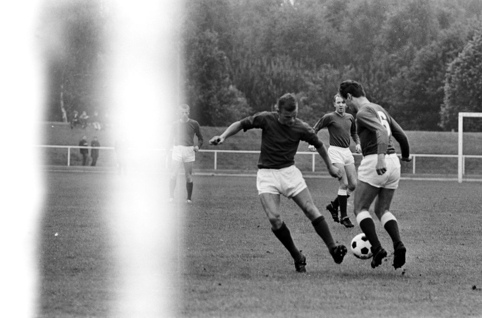 West Duitsland tegen Nederland (jeugd) te Emmerik, spelmomenten, Bestanddeelnr 917-8505