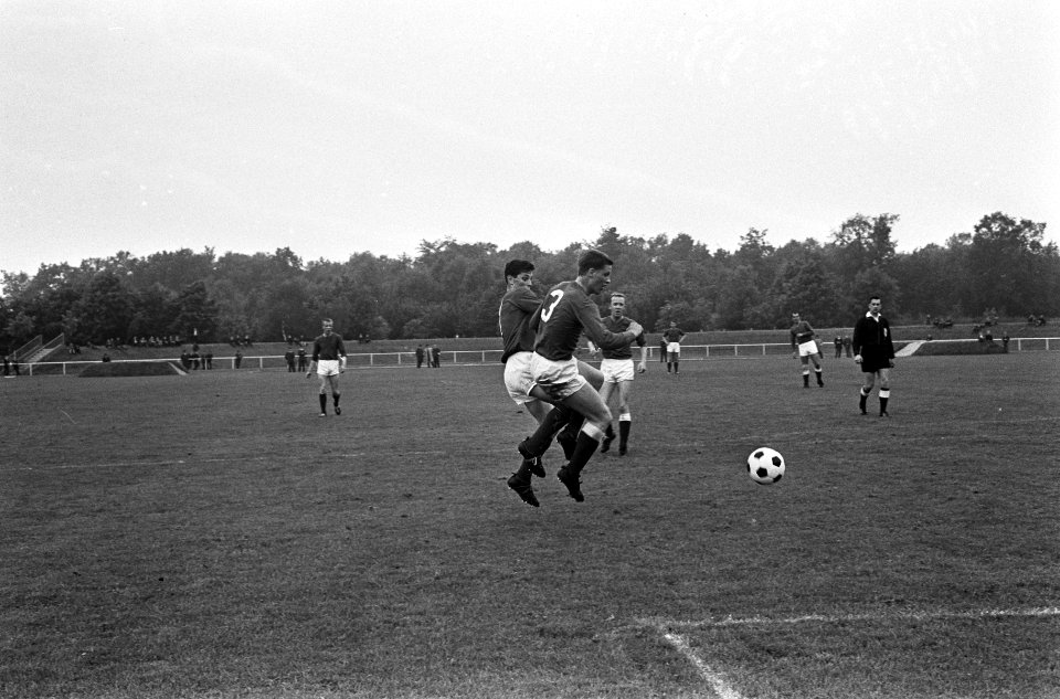 West Duitsland tegen Nederland (jeugd) te Emmerik, spelmomenten, Bestanddeelnr 917-8504