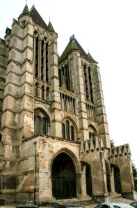 West facade of Cathédrale Notre-Dame de Noyon 2007-05-06-01