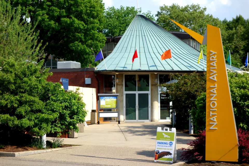 West Entrance - National Aviary - DSC05857