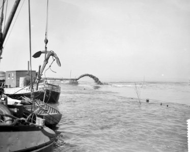 Werkzaamheden Deltaplan bij Hellevoetsluis, Bestanddeelnr 908-4342