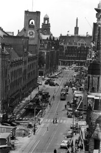 Werkzaamheden Damrak in Amsterdam, overzicht, Bestanddeelnr 928-7663 photo