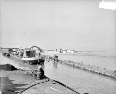 Werkzaamheden Deltaplan bij Hellevoetsluis, Bestanddeelnr 908-3936