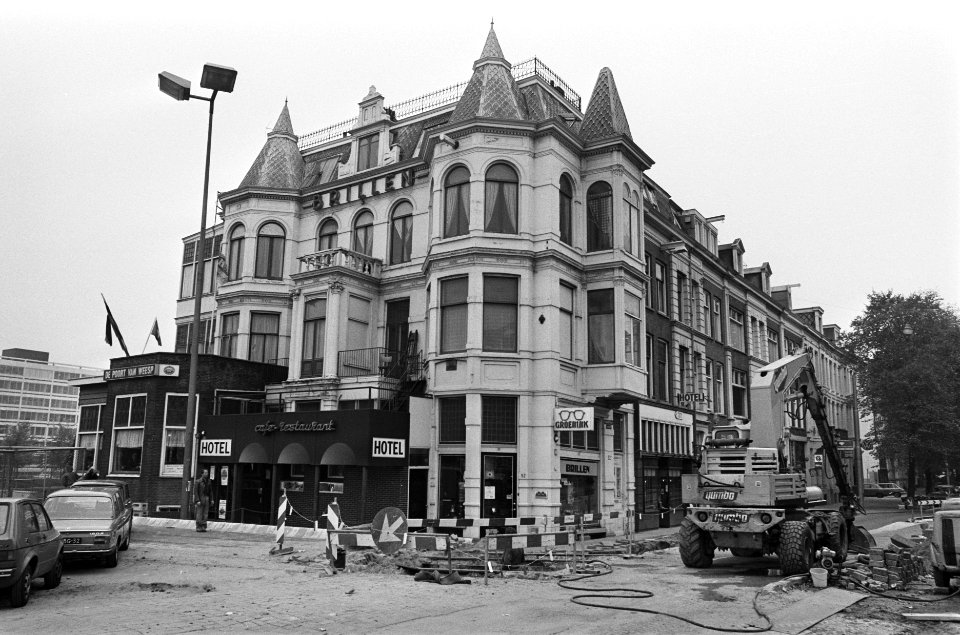 Werkzaamheden metrostation exterieur hotel De Poort van Weesp, Bestanddeelnr 928-8369
