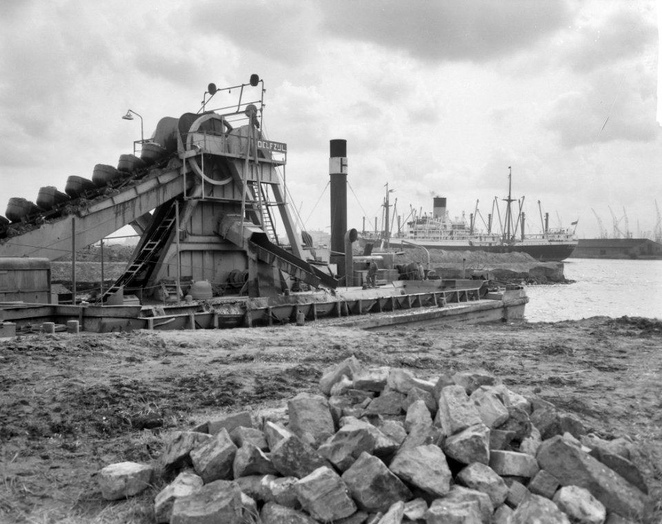 Werkzaamheden Coentunnel. Baggermolen, Bestanddeelnr 912-9203