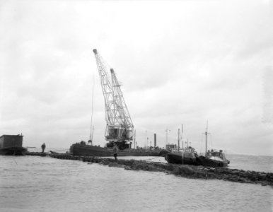 Werkzaamheden Zuiderzeewerken, dijkbouw LelystadHarderwijk, Bestanddeelnr 906-6387