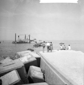 Werkzaamheden om en nabij de wandelpier van IJmuiden, Bestanddeelnr 914-0406