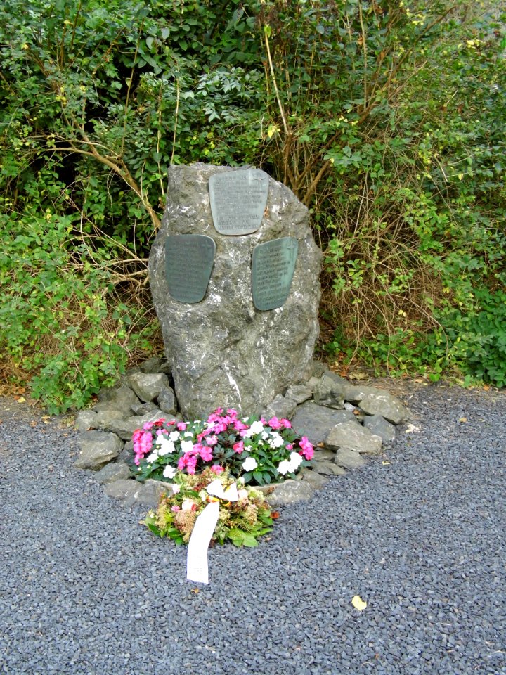 Werschau, Gedenkstein Busunglück 1966