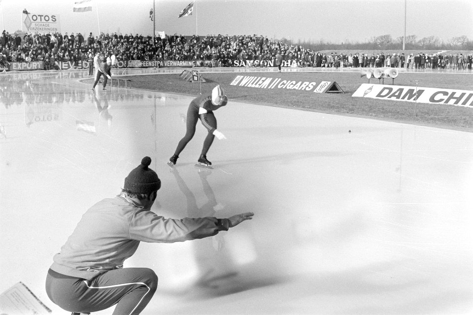 Wereldkampioenschappen schaatsen dames in Heerenveen trainer Gerard Maarse en S, Bestanddeelnr 925-4349