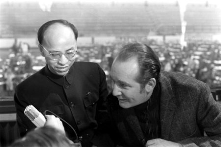 Wereldkampioenschappen schaatsen dames in Heerenveen minister Engels en Chinese, Bestanddeelnr 925-4352