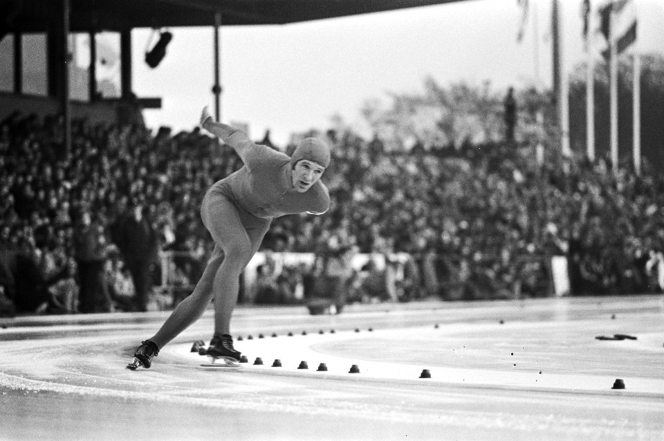 Wereldkampioenschappen schaatsen in Heerenveen Hans van Helden op 5000 meter, Bestanddeelnr 928-4370