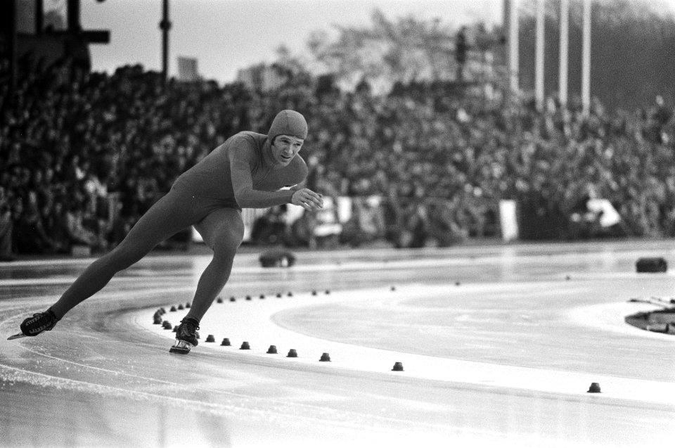 Wereldkampioenschappen schaatsen in Heerenveen Hans van Helden op 5000 meter, Bestanddeelnr 928-4371