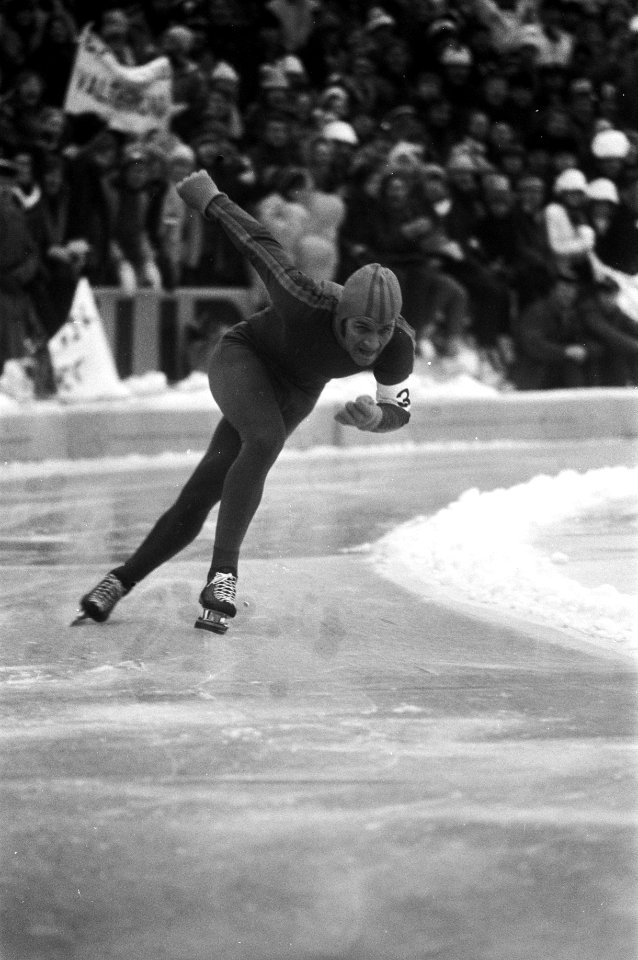 Wereldkampioenschappen schaatsen heren te Oslo Jan Bols in actie, Bestanddeelnr 925-3974
