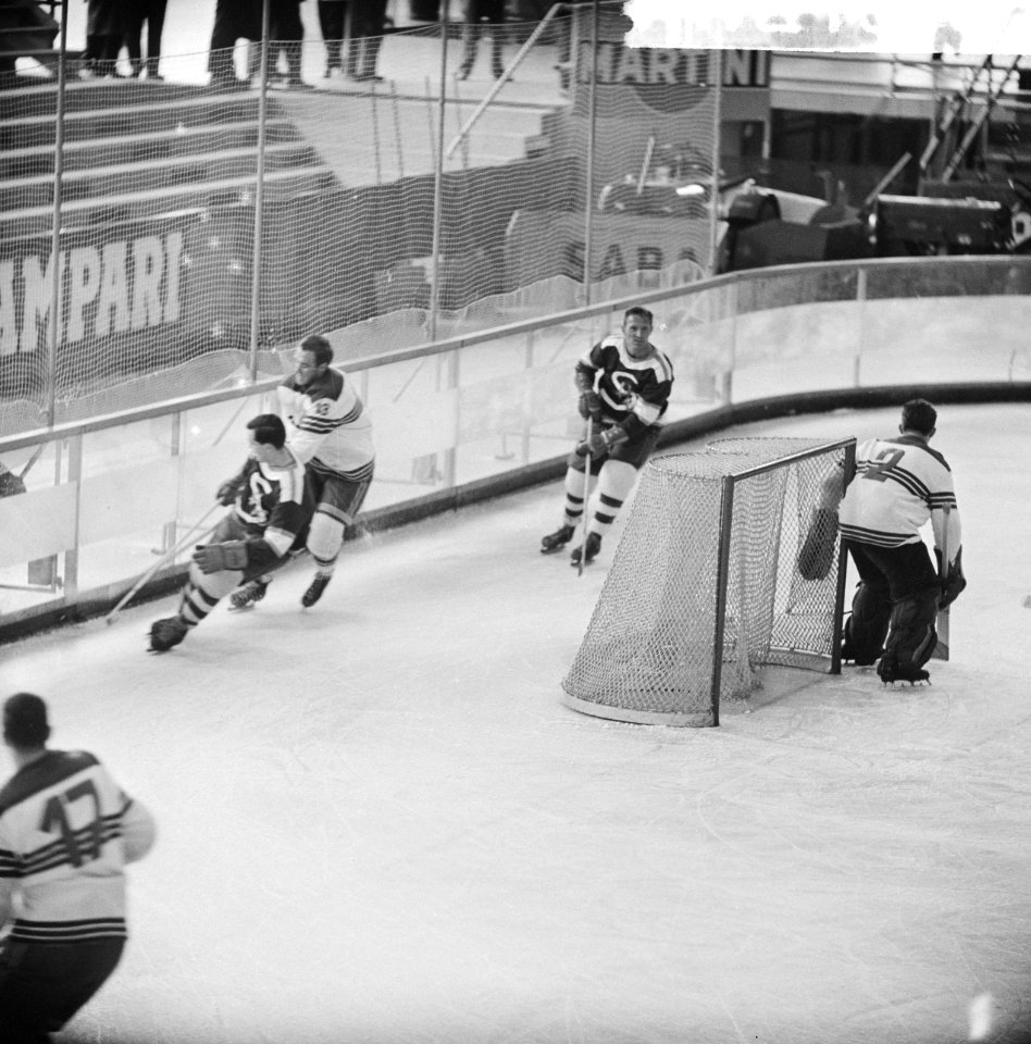 Wereldkampioenschappen ijshockey C-landen te Genève Nederland tegen Joegoslavi…, Bestanddeelnr 912-1816