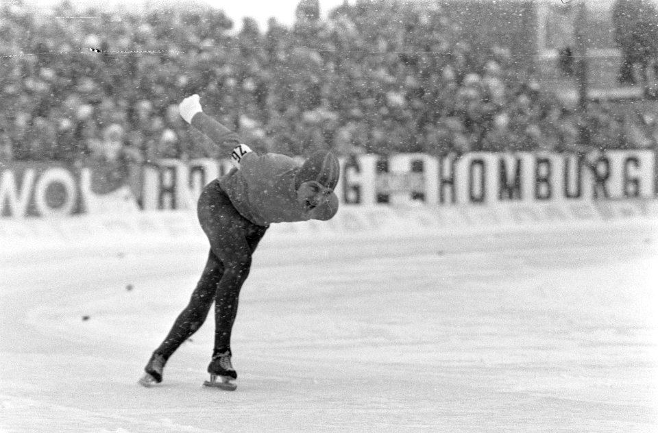 Wereldkampioenschappen schaatsen (heren) te Deventer nr. 6 , 7 Kees Verkerk in , Bestanddeelnr 922-1103