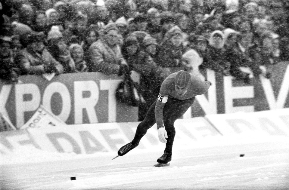 Wereldkampioenschappen schaatsen (heren) te Deventer nr. 12A , 13A Kees Verkerk, Bestanddeelnr 922-1109