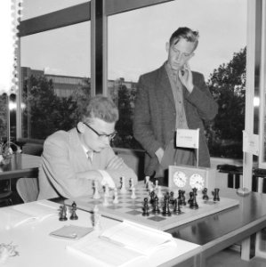 Wereldkampioenschappen jeugdschaken. Diekstra, Coenraad Zuidema, Bestanddeelnr 912-8334