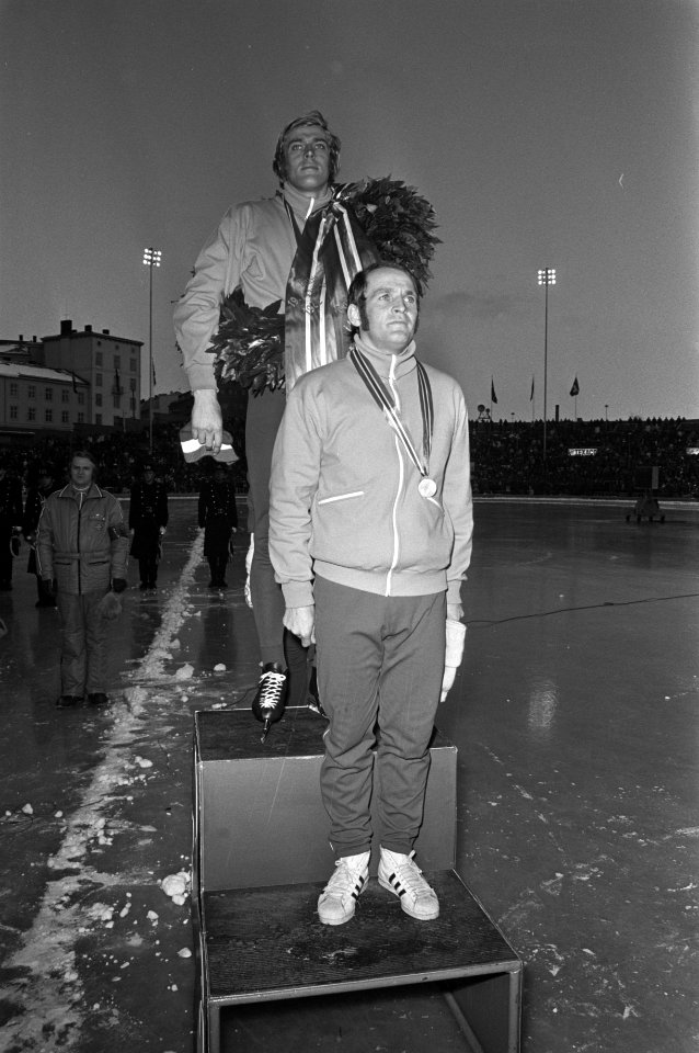 Wereldkampioenschappen schaatsen heren te Oslo huldiging wereldkampioen vlnr, Bestanddeelnr 925-3979