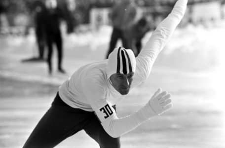 Wereldkampioenschappen schaatsen (heren) te Deventer nr. 15 F.A. Maier in akti, Bestanddeelnr 922-1099