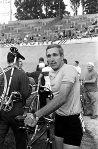 Wereldkampioenschappen wielrennen te Rocourt amateur sprinters Piet van der Tou, Bestanddeelnr 915-3955