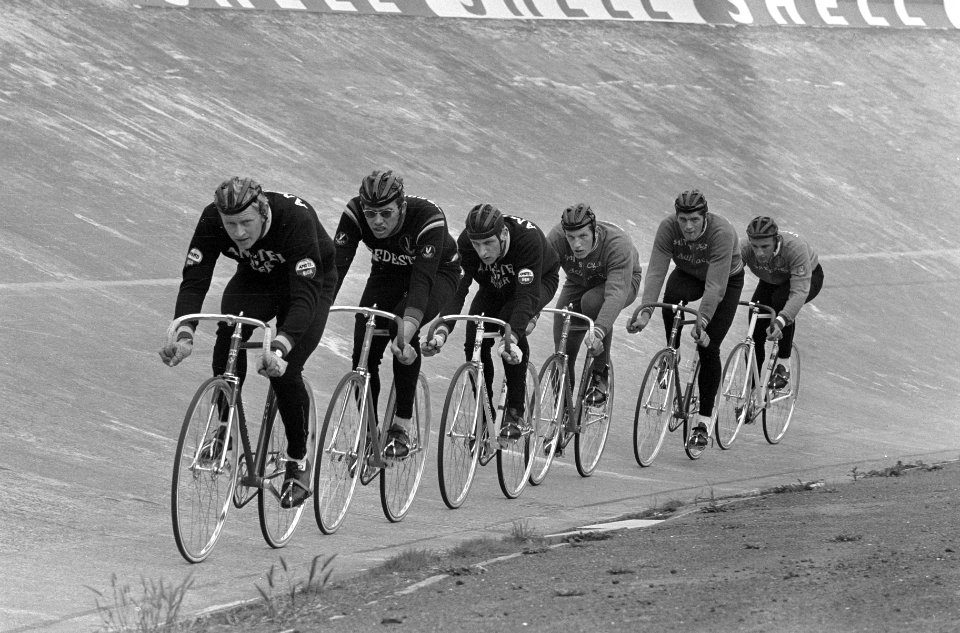 Wereldkampioenschappen wielrennenploegachtervolging training Olympisch Stadion, , Bestanddeelnr 919-4552