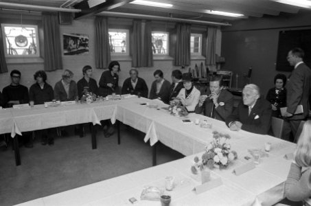 Werkbezoek Prinses Beatrix en Prins Claus aan Zuid Holland , Prinses Beatrix en , Bestanddeelnr 925-0120