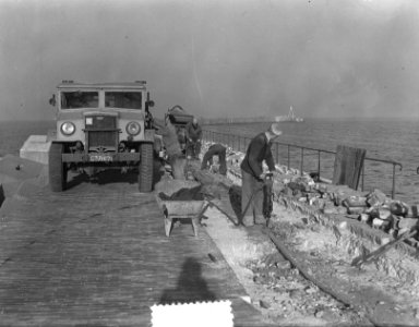 Werk aan de pier te IJmuiden, Bestanddeelnr 904-8020