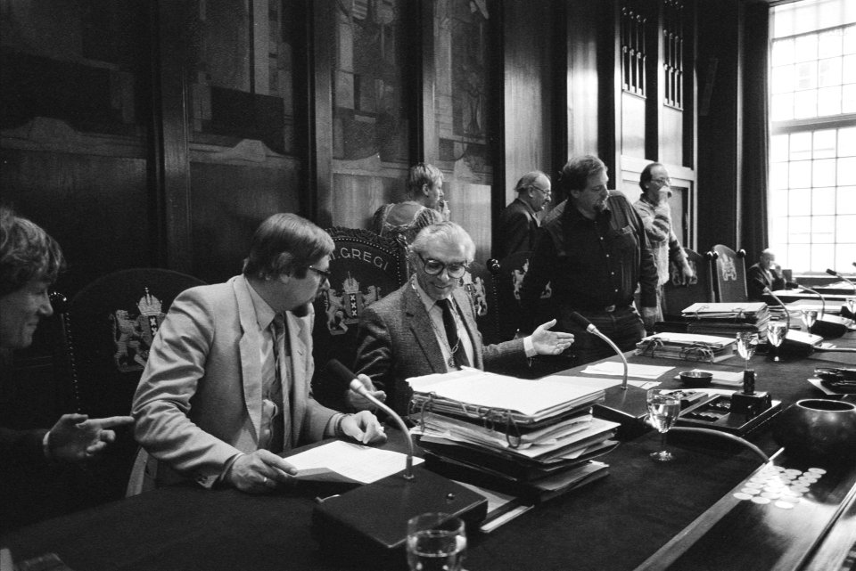 Wethouder Heerma (l) en burgemeester Polak (r), Bestanddeelnr 932-3702