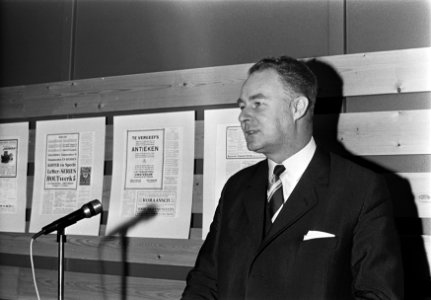 Wethouder G.K.J.M. Hamm opende nieuw bedrijf Jos Neve N.V., Bestanddeelnr 921-7485