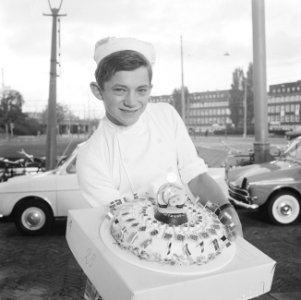 Wereldspaardag, feest in het Emmakinderziekenhuis te Amsterdam, Bestanddeelnr 914-4564
