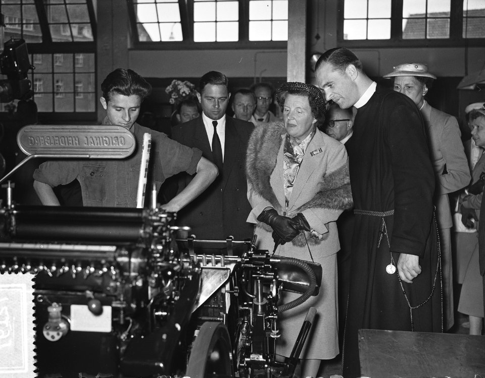 Werkbezoek koningin Juliana aan de Gelderse Achterhoek RK Vakschool voor regeri, Bestanddeelnr 907-2197