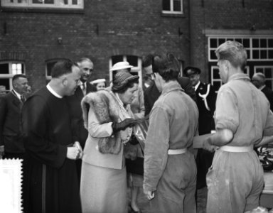 Werkbezoek koningin Juliana aan de Gelderse Achterhoek, Bestanddeelnr 907-2187