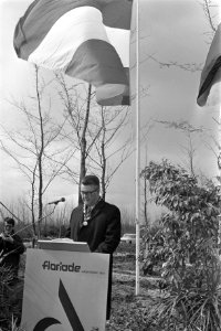 Wethouder Roel de Wit, van publieke werken, stadsontwikkeling en agglomeratiezak, Bestanddeelnr 923-4786