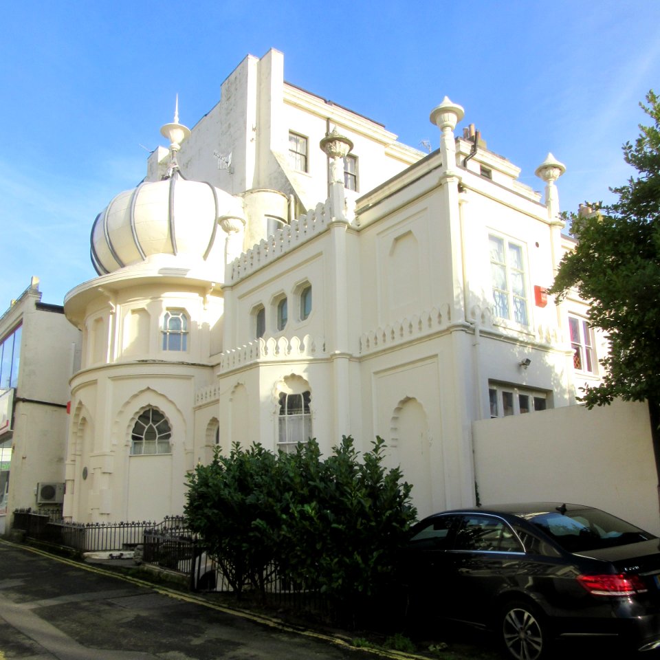 Western Pavilion, Western Terrace, Brighton (NHLE Code 1381108) (December 2016)