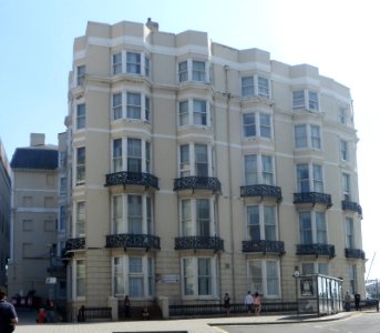 Western Section of the Royal Albion Hotel, Pool Valley, Brighton (NHLE Code 1388280) (August 2013)
