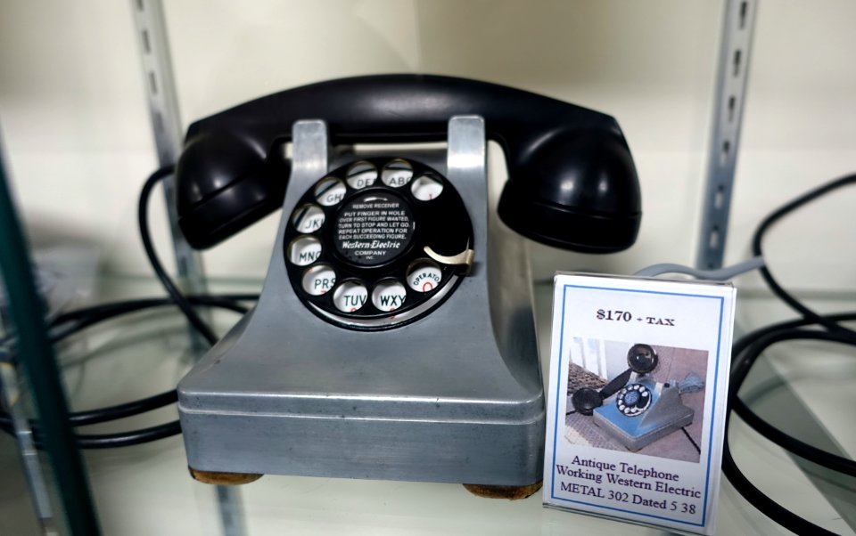 Western Electric 302, metal, dated 5-1938 - Telephone Museum - Waltham, Massachusetts - DSC08102