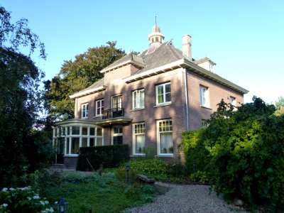 Weurt (Beuningen Gld) Villa 't Kasteel Jonkerstraat 2 rechts voor